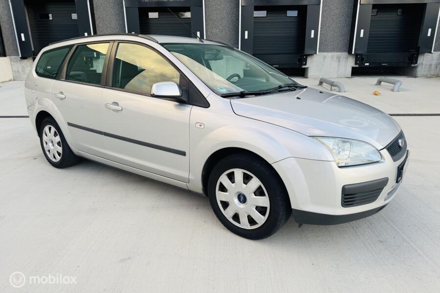 Ford Focus Wagon 1.4-16V Trend Airco Cruisecontrol