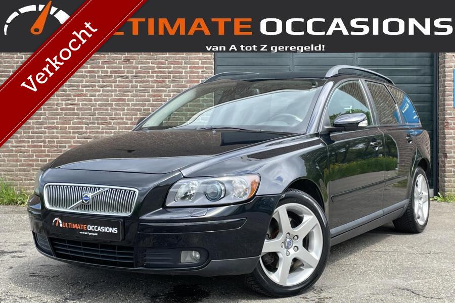 Volvo V50 2.4i Summum Aut. / 170pk! / Xenon / Leder / Trekhaak / 17 inch / Stoelverwarming
