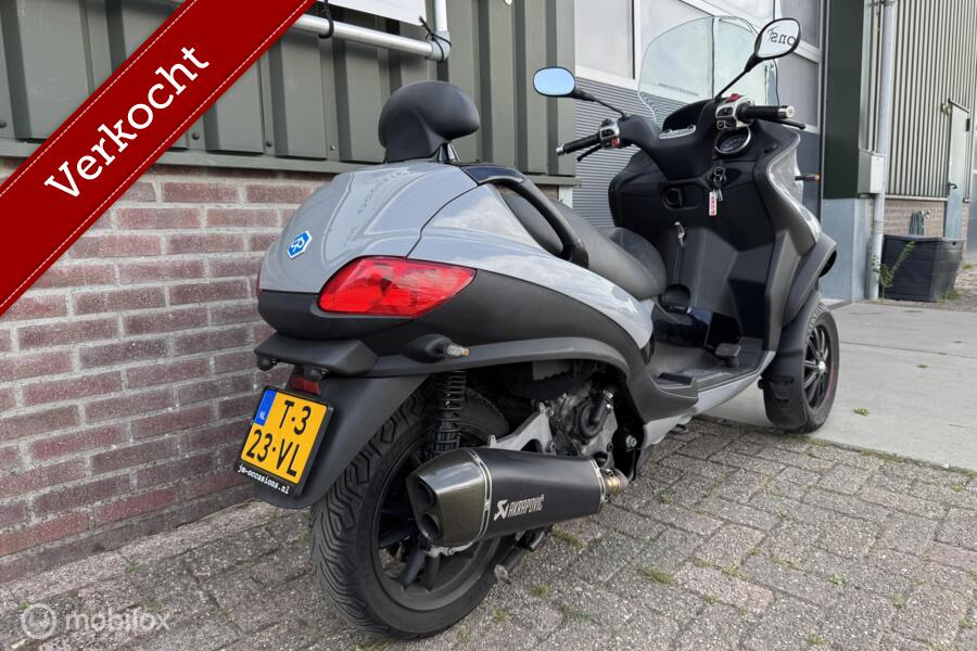 Piaggio 400 LT MP3|Nardo Grey|B-rijbewijs|Alarm|Akrapovic|