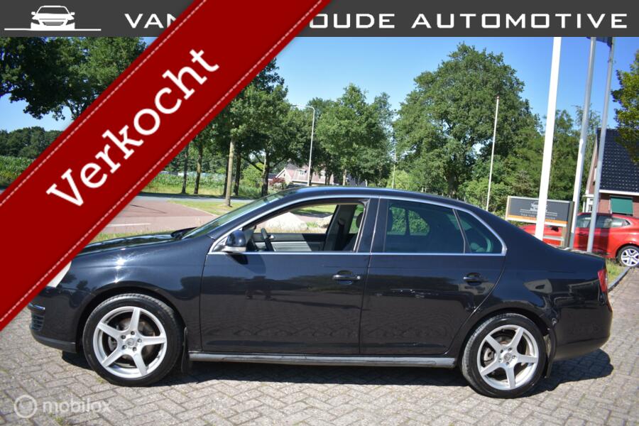 Volkswagen Jetta 2.0 FSI Sportline '06 Airco|Cruise|T.haak