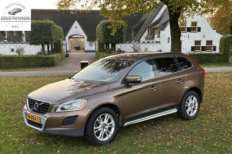 Volvo XC60 2.0T Auto Momentum/NAP/Volvo Dealeronderhouden