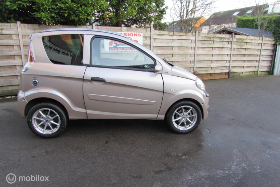 Microcar Brommobiel M.GO SXI DCI