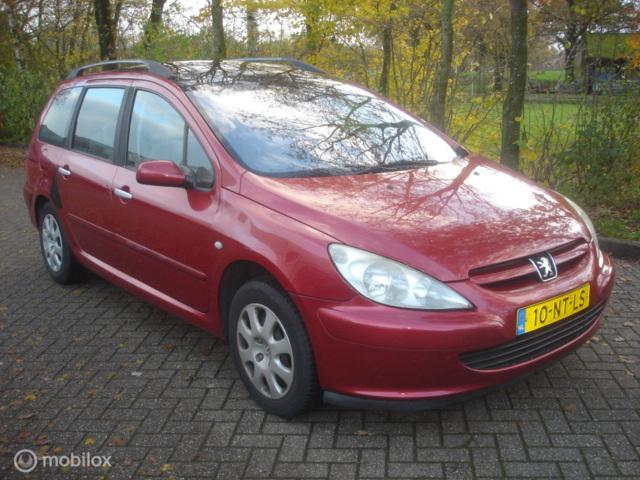 Peugeot 307 SW 1.6 16V Airco  Cruise  Panoramadak  7 stoelen