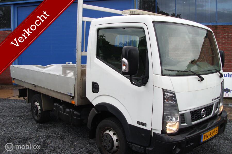 Nissan kipper NT400 kipper 32.12 2.5 dCi 250