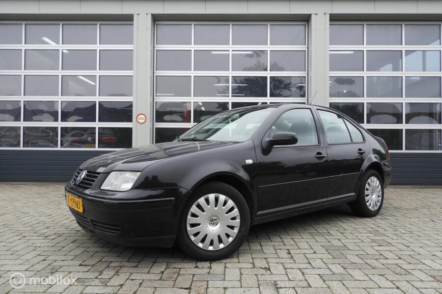 Volkswagen Bora 1.9 TDI Sportline Clima