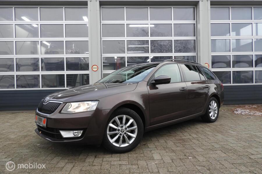 Skoda Octavia Combi 1.0 TSI Greentech Style Business