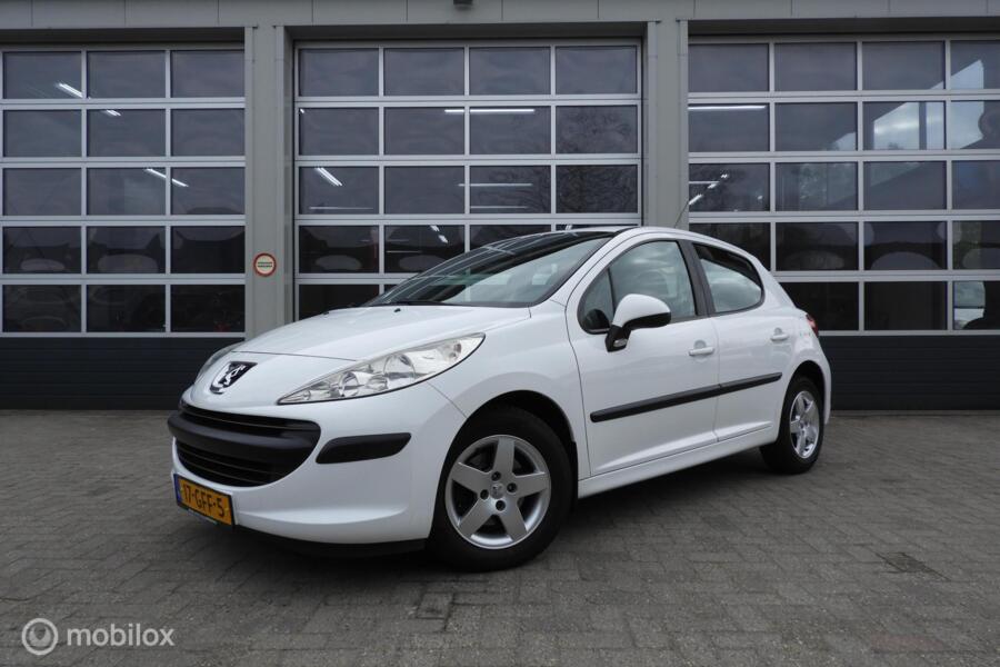 Peugeot 207 1.4 VTi X-line