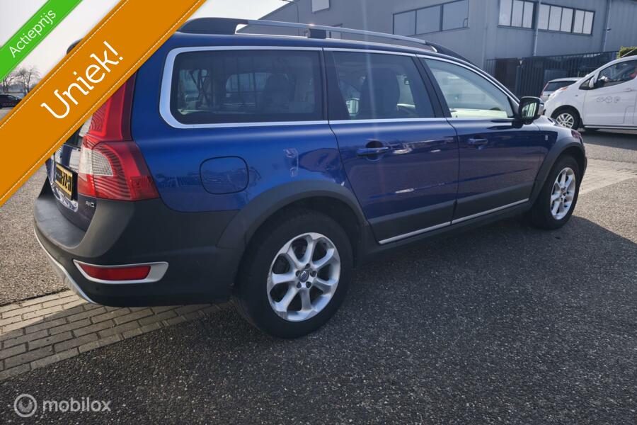 Volvo XC70 2.4 D5 / Ocean Race / Leder / Youngtimer /