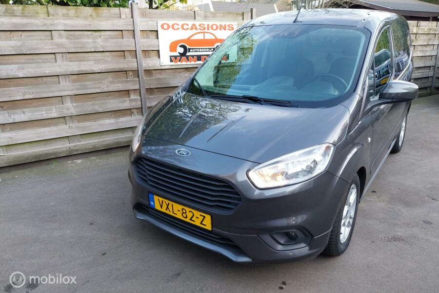Ford Transit Courier 1.5 TDCI Limited  zeer compleet