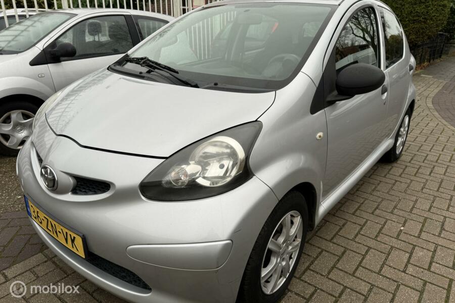 Toyota Aygo 1.0-12V
