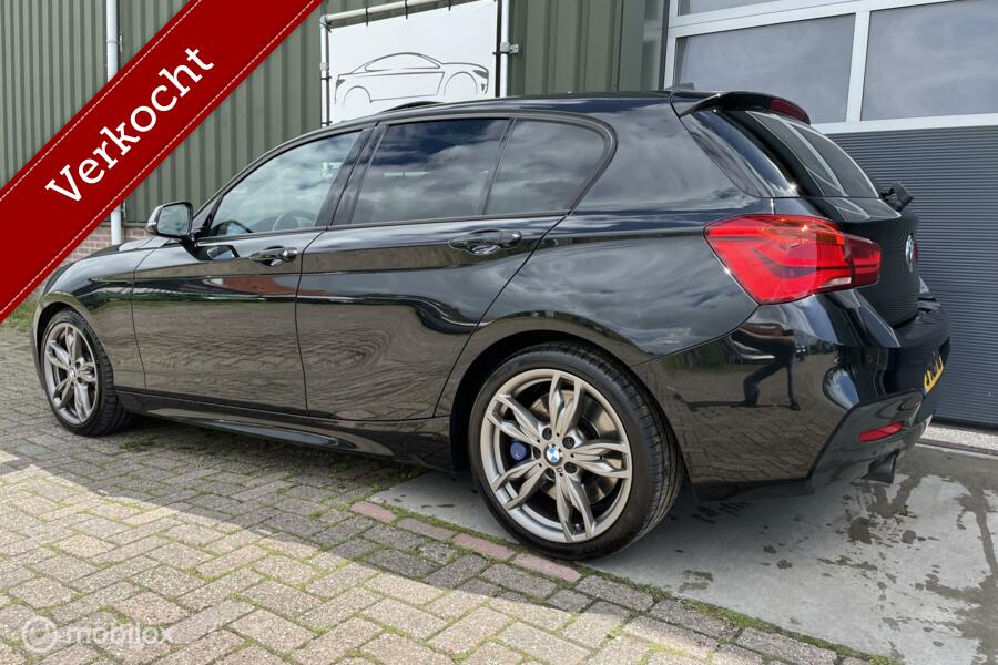 BMW 1-serie M135i xDrive High Executive|Pano|DAB|Leer|HK audio