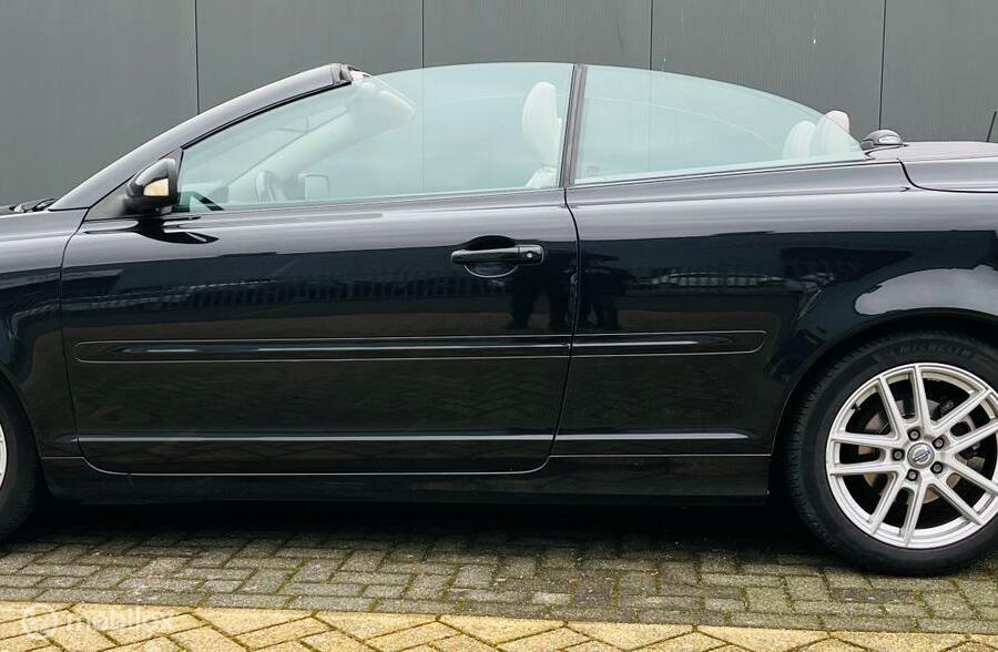 Volvo C70 Convertible 2.4i Momentum/Automaat/Cabrio/Leer