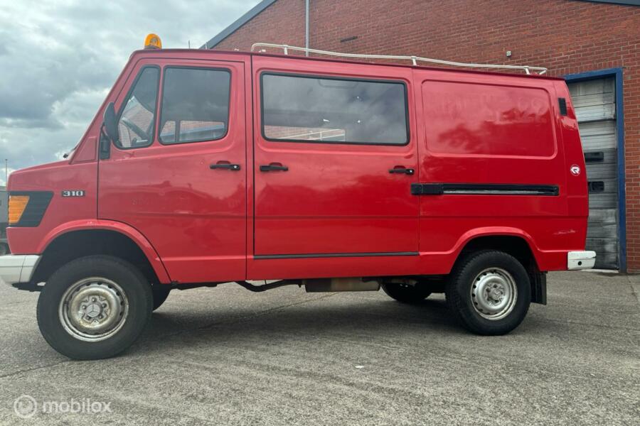 Verkocht Mercedes 310 4x4 Brandweer 39681 km  bj 1987