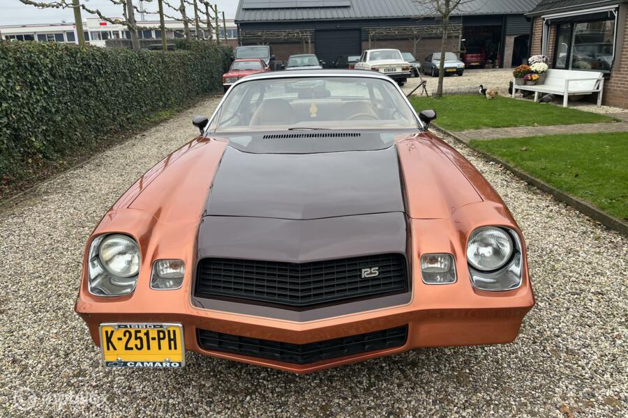 Chevrolet Camaro Rally sport v8