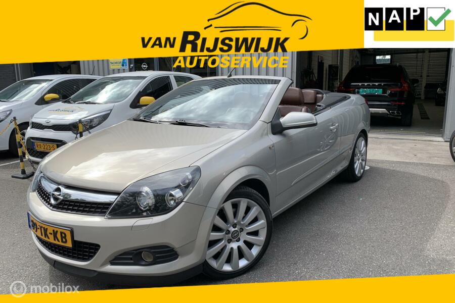 Opel Astra TwinTop 2.0 Cosmo 200 PK leder xenon navi NL auto