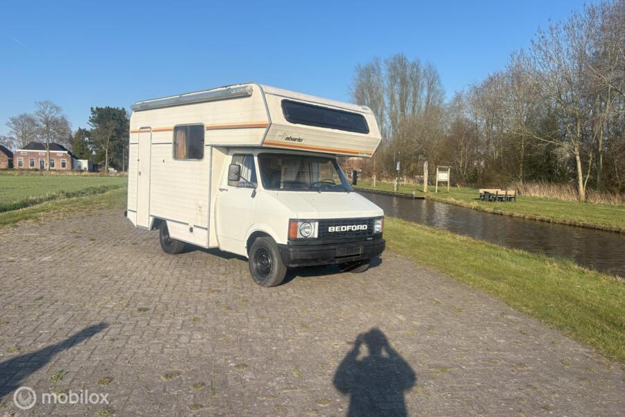 Bedford cf 250 kampeerauto