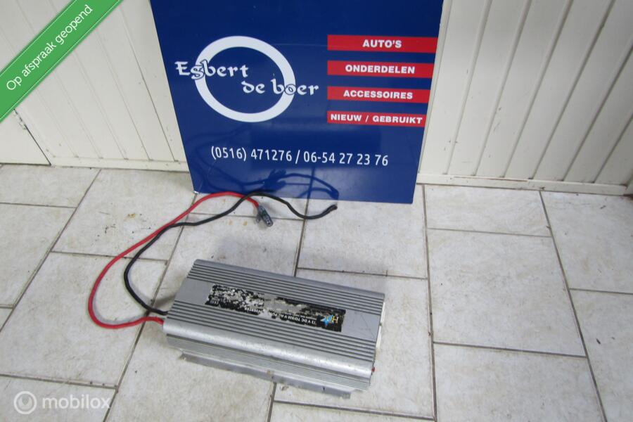 Omvormer van 12 volt naar 220 volt past in iedere auto
