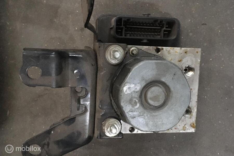ABS pomp Peugeot 108 ('14-'21)