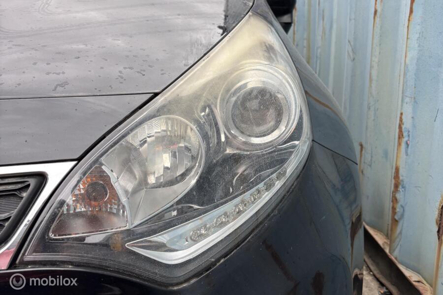 Koplamp links Kia Rio III ('10-'20)