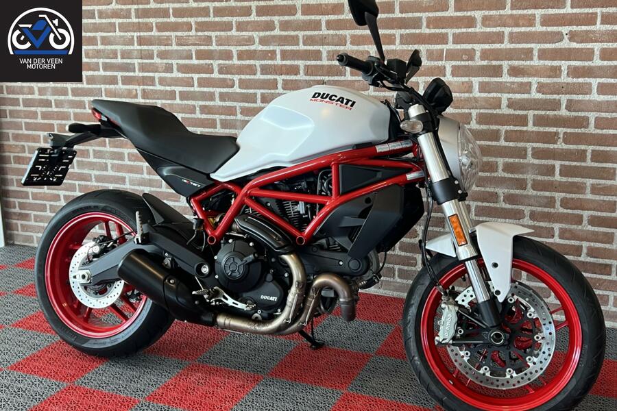 Ducati Monster 797 ABS