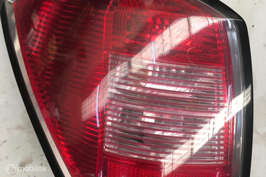 Achterlicht links Opel Astra Wagon H ('04-'10) 417201