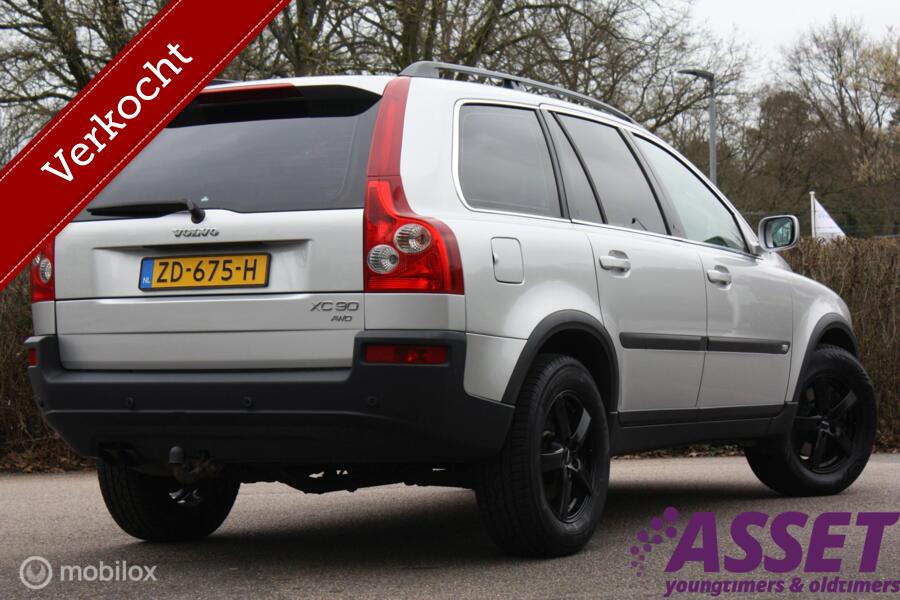 Btw-youngtimer Volvo XC90 2.5T aut Elite 7-zit | trekhaak