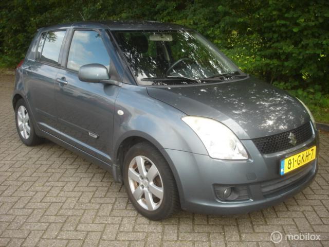 Suzuki Swift 1.3 I 16V Comfort Airco Versnelling 2 defect.