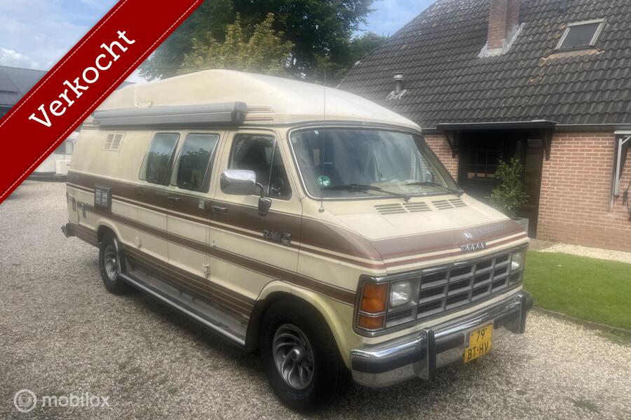 Dodge b250 fiesta camper