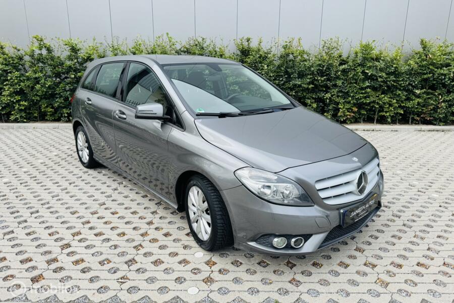 Mercedes B-klasse 180 Ambition Clima Trekhaak