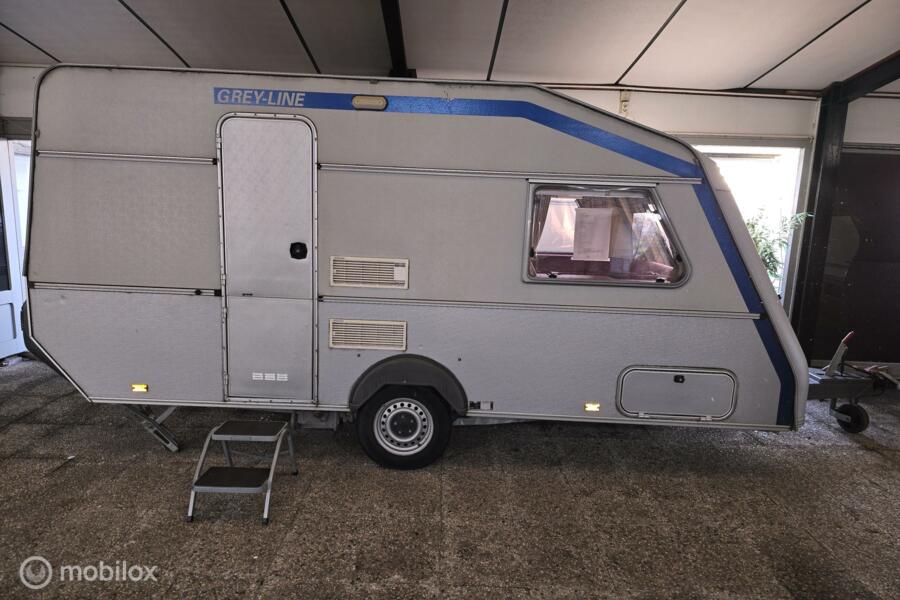 Kip KG 44 2E PINKSTER OPEN voortent vaste wc