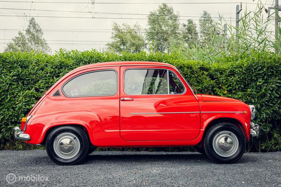 FIAT 600 - org NL - volledig gerestaureerd