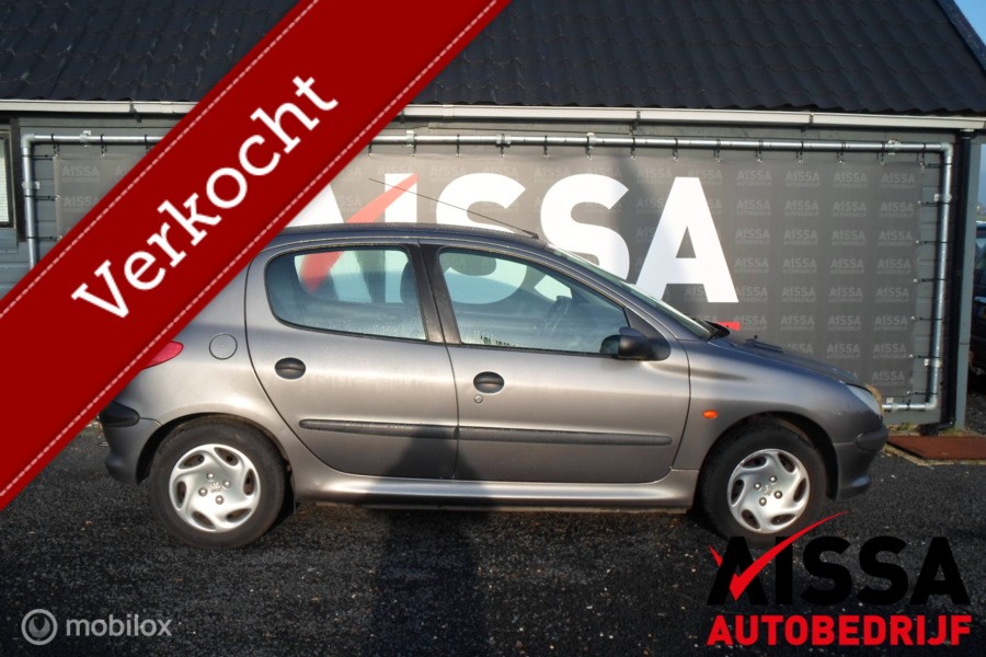 Peugeot 206 1.6 XT INRUILKOOPJE APK 10-2020