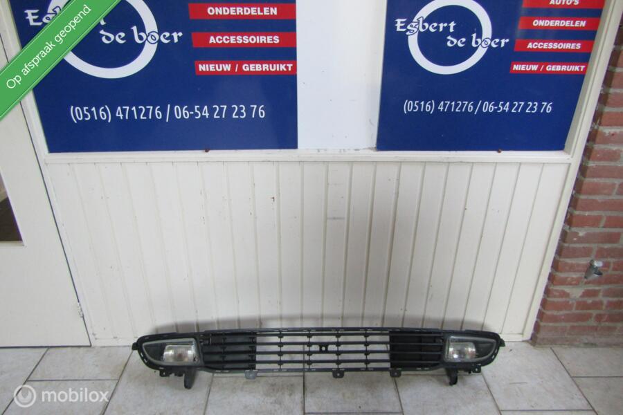 onderste Bumpergrille met verstralers opel zafira A