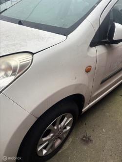 Voorscherm links Nissan Pixo ('09-'14)