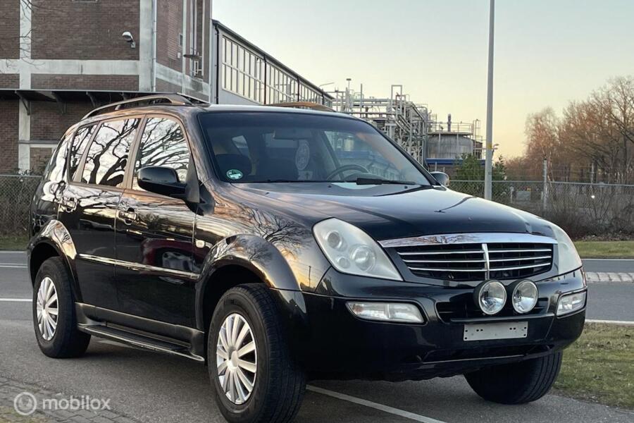 SsangYong Rexton RX 230 | AUTOMAAT | 3500 KG Trekgewicht | 5 Persoons Geel Kenteken