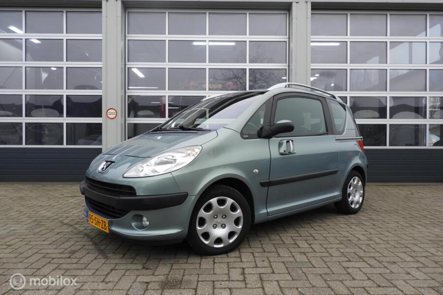 Peugeot 1007 1.6-16V Sporty