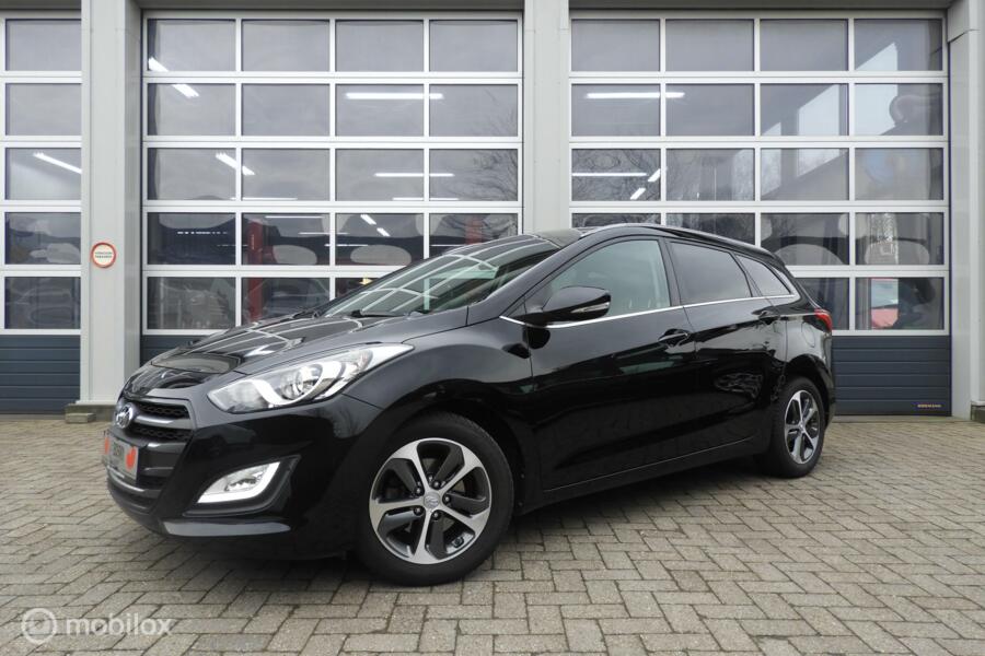 Hyundai i30 Wagon 1.4 T-GDI Premium , camera, stoelverw