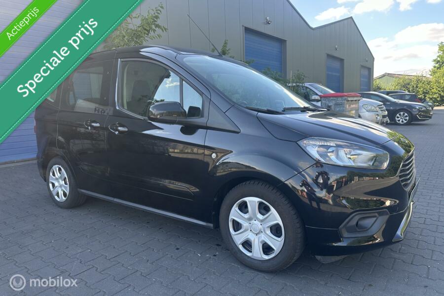 Ford Tourneo Courier 1.0 / 2019 / Titanium / New Editions /