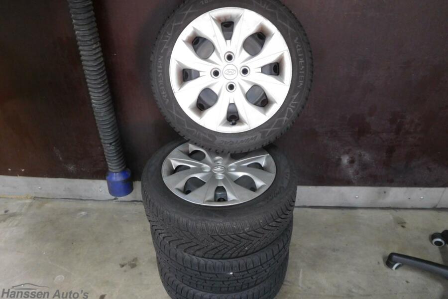 Winterband origineel set 185/55/15 Hyundai i20 Coupé ('15-'18)