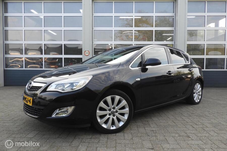 Opel Astra 1.4 Turbo Cosmo