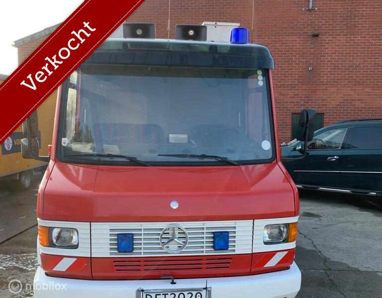 Mercedes 611 gereserveerd 13500 Km Nieuw! ex brandweer