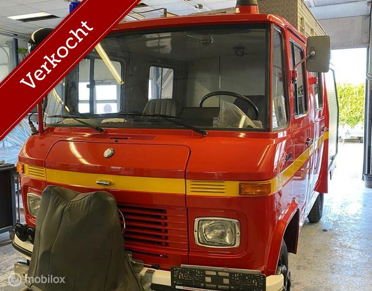 Mercedes 409 benzine 21.121 km Brandweer camper '79