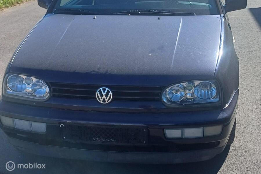 Volkswagen Golf Cabrio 1.8