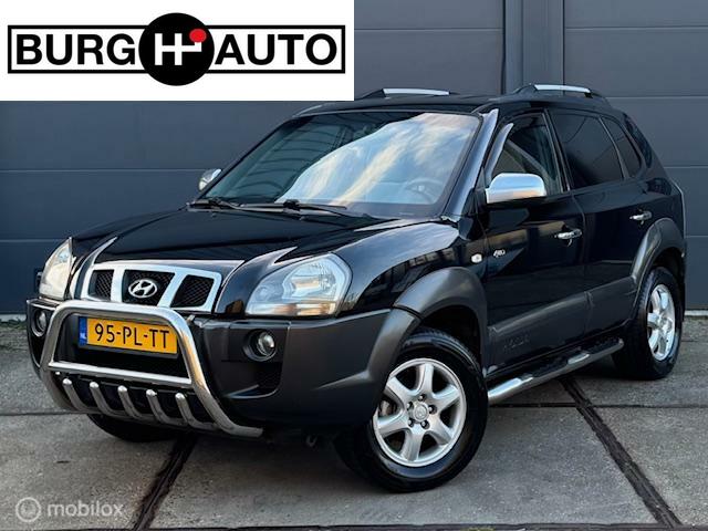 Hyundai Tucson 2.0i 4WD Style - ECC - TREKHAAK - LMV - PDC - SIDEBARS - BULLBAR - CRUISE CONTROLE - EL. RAMEN + SPIEGELS - NL AUTO - NAP - 1600 KG TREKGEWICHT -