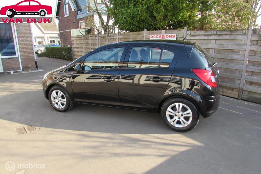 Opel Corsa 1.2-16V Edition