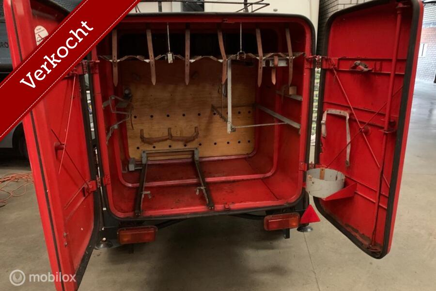 Klassieker oldtimer unieke DDR Brandweer aanhangwagen 1970