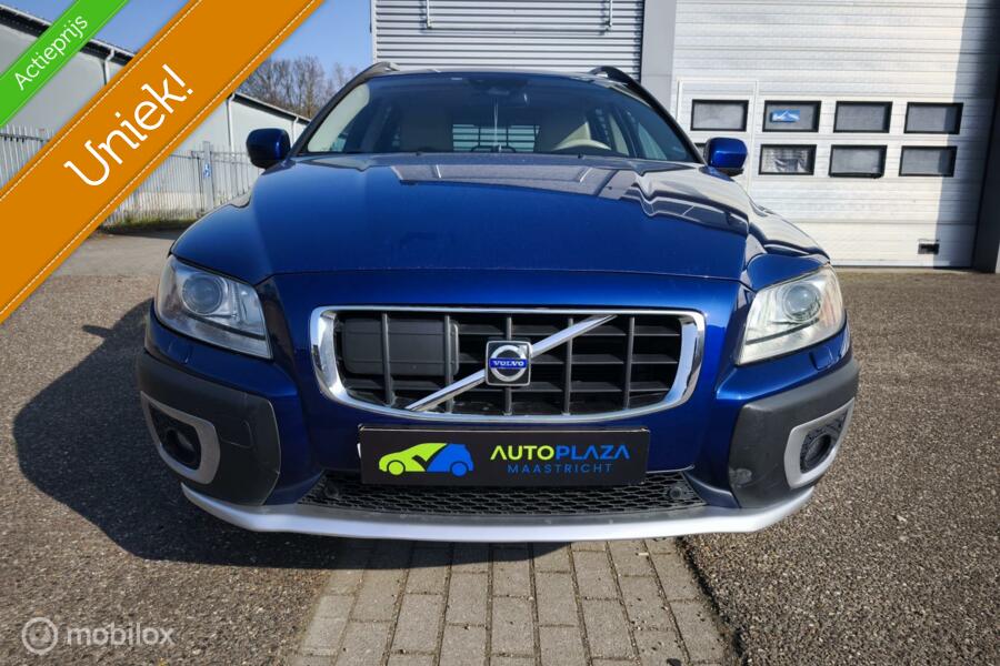 Volvo XC70 2.4 D5 / Ocean Race / Leder / Youngtimer /