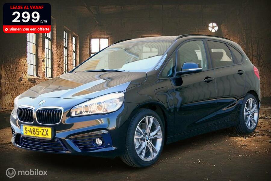 BMW 2-serie Active Tourer 225XE Sport Line - leer - LED - 18 inch