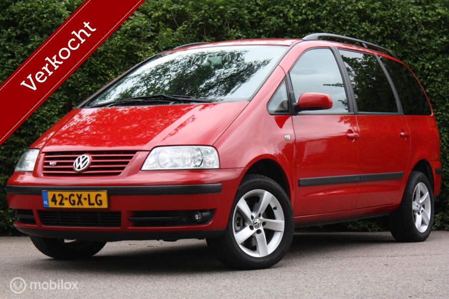 Youngtimer VW Sharan 2.8 V6 AUTOMAAT Highline 7-zit/trekhaak