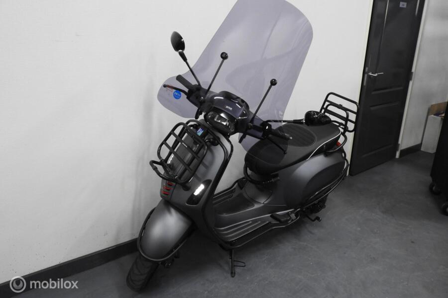 Vespa Snorscooter Sprint 4T